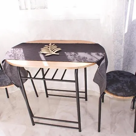 Bella Elia Appartement *